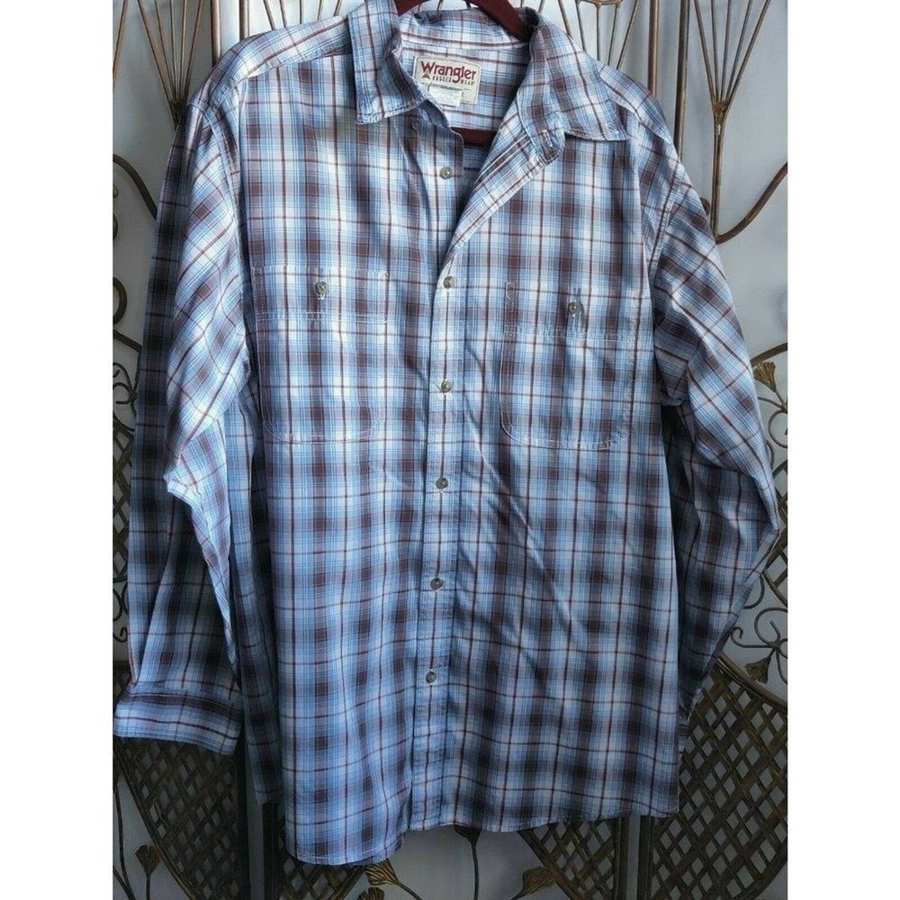 Wrangler Rugged Wear Men's XL Gray Plaid Wrinkle Resistant Long Sleeve Shirt